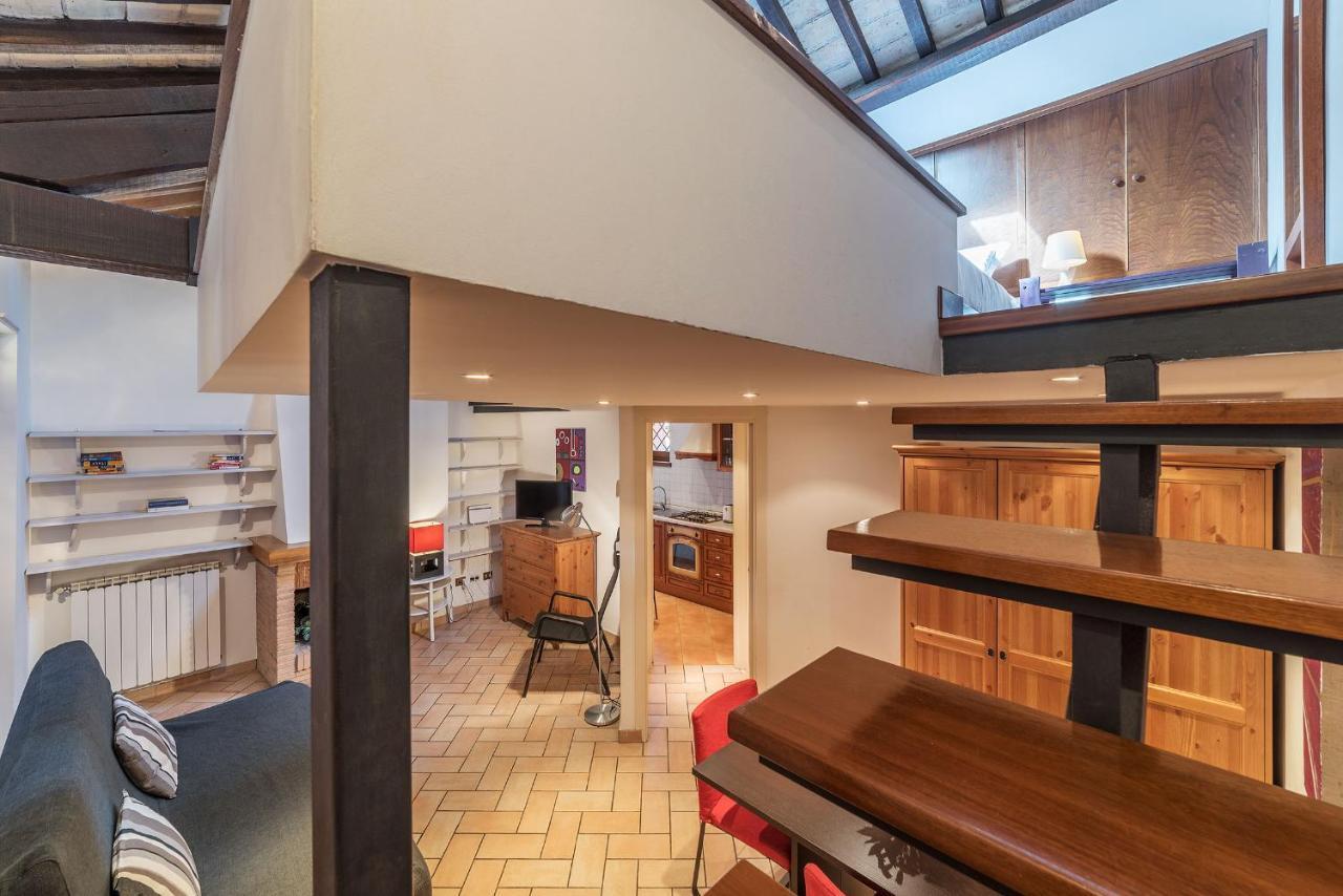 Apartamento Amazing In Campo De Fiori - Fromhometorome Roma